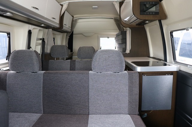 キャンピングカーバンコン