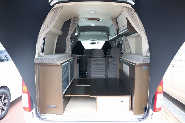 キャンピングカーバンコン