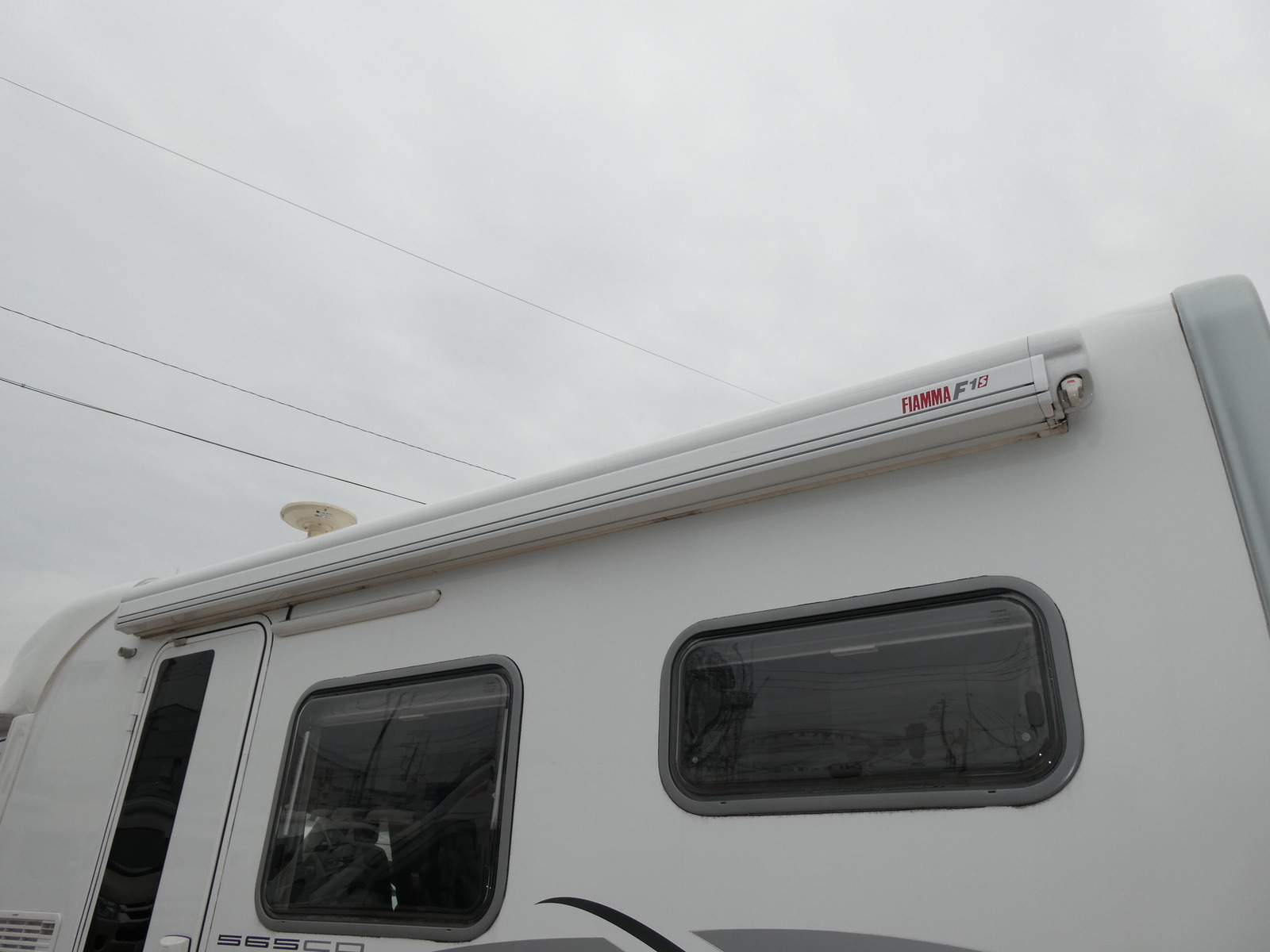 キャンピングカーキャブコン