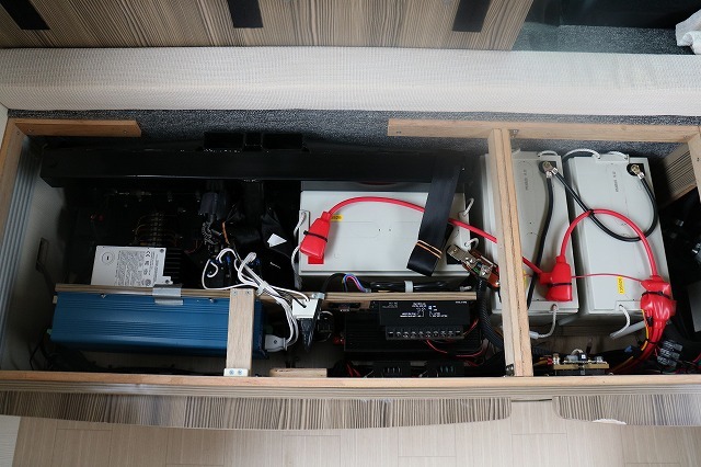 キャンピングカーキャブコン