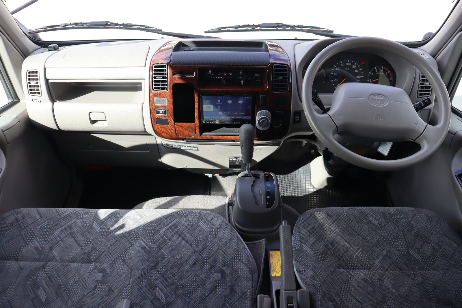 キャンピングカーキャブコン