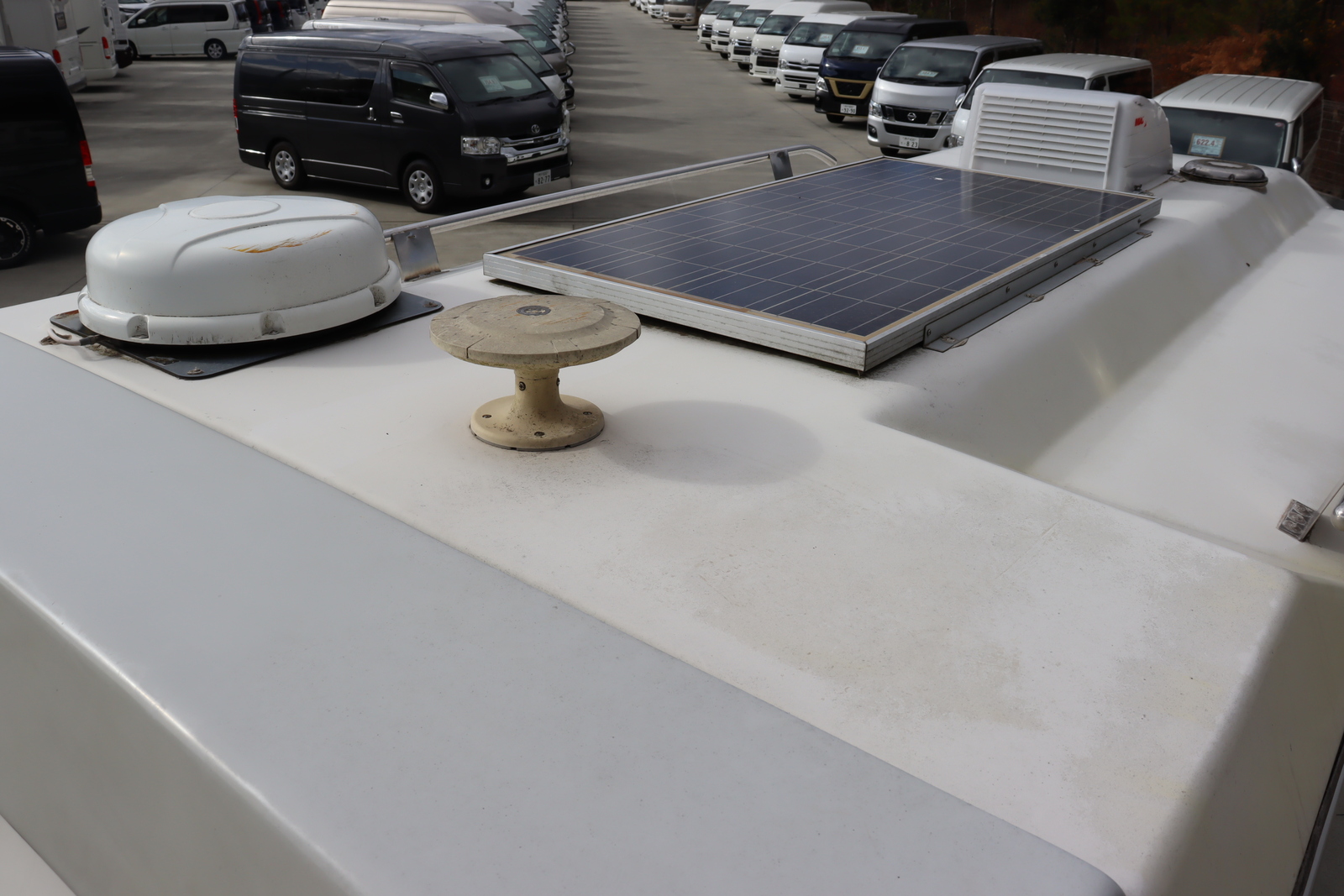 キャンピングカーキャブコン