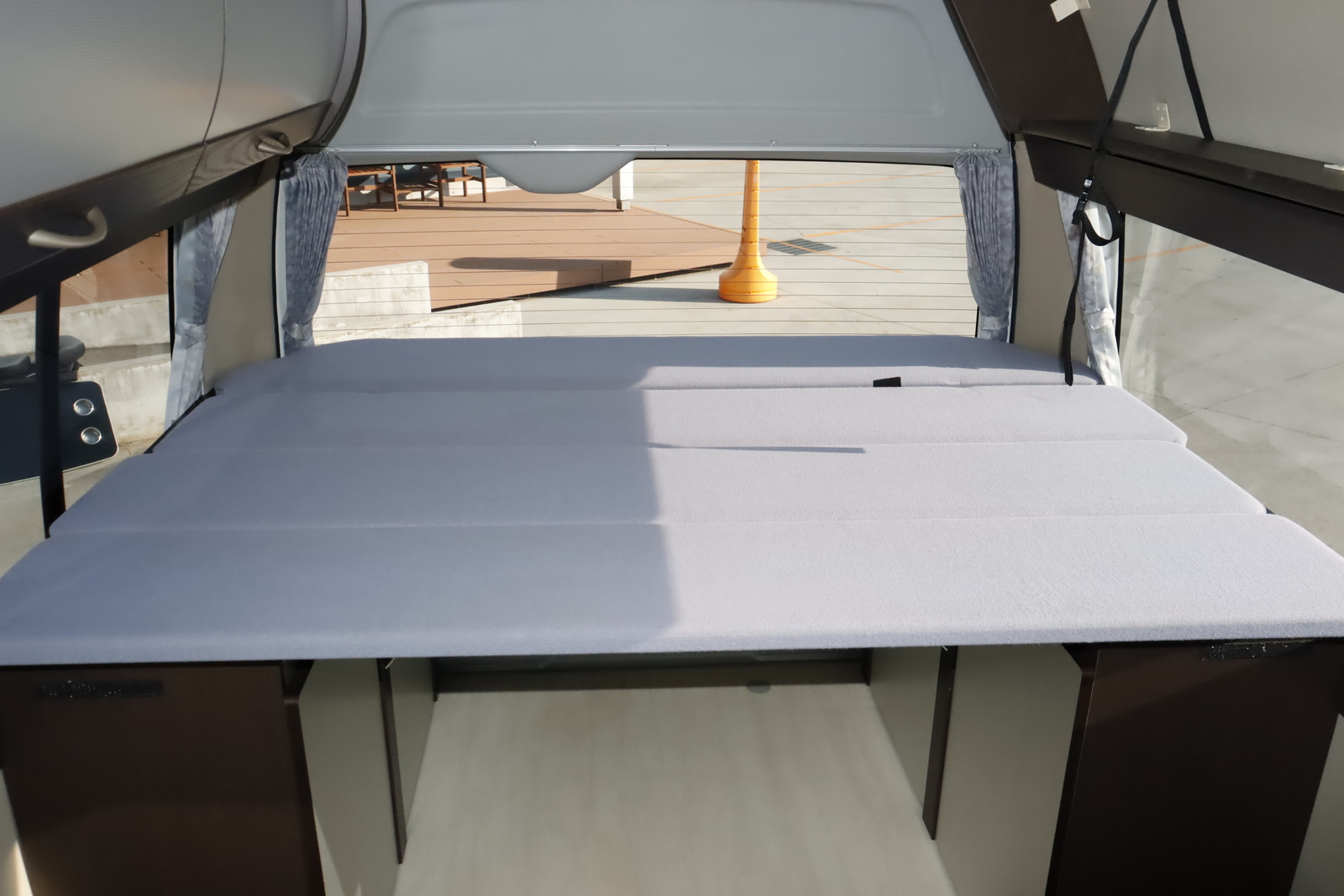 キャンピングカーバンコン