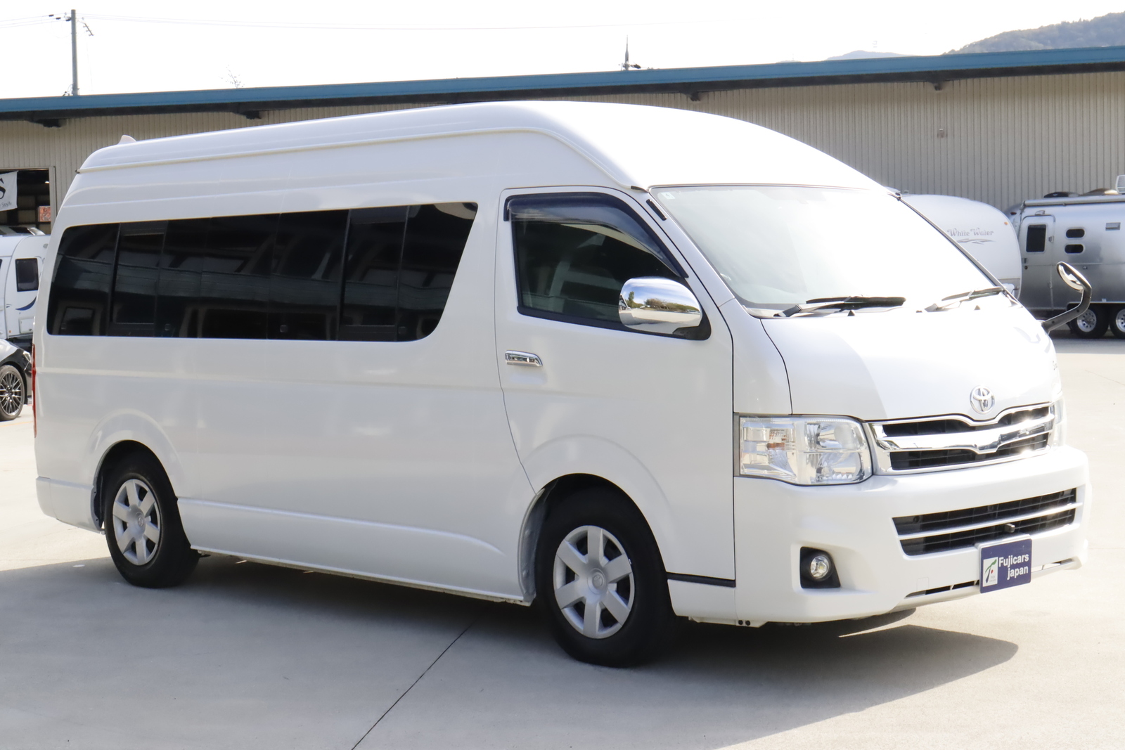 キャンピングカーバンコン