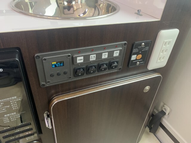 キャンピングカーバンコン