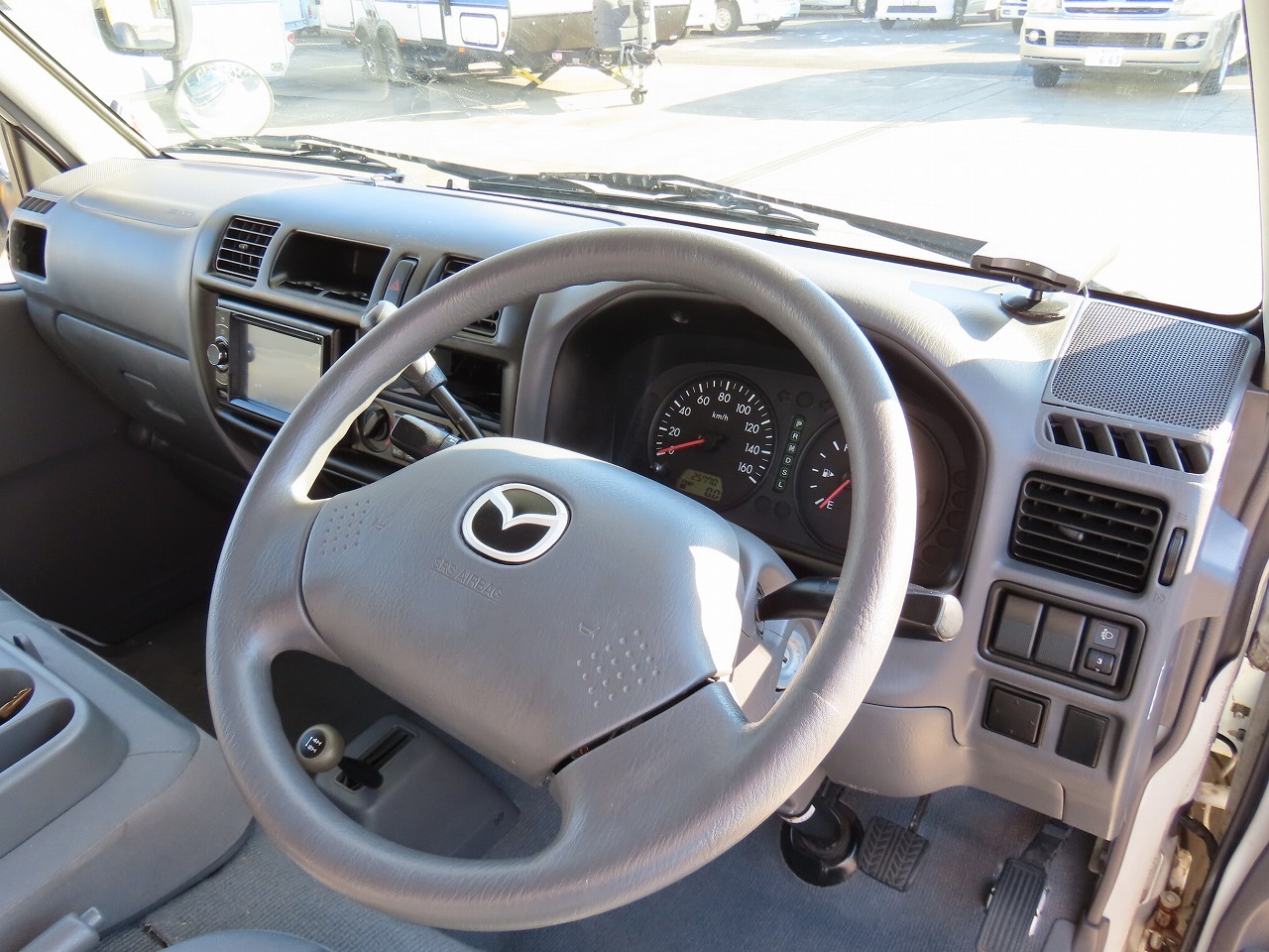 キャンピングカーキャブコン