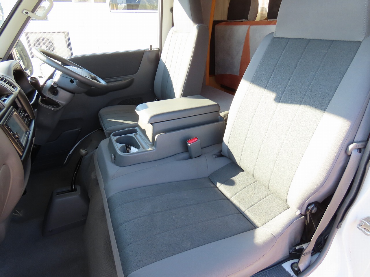 キャンピングカーキャブコン