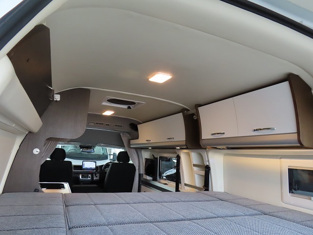 キャンピングカーバンコン