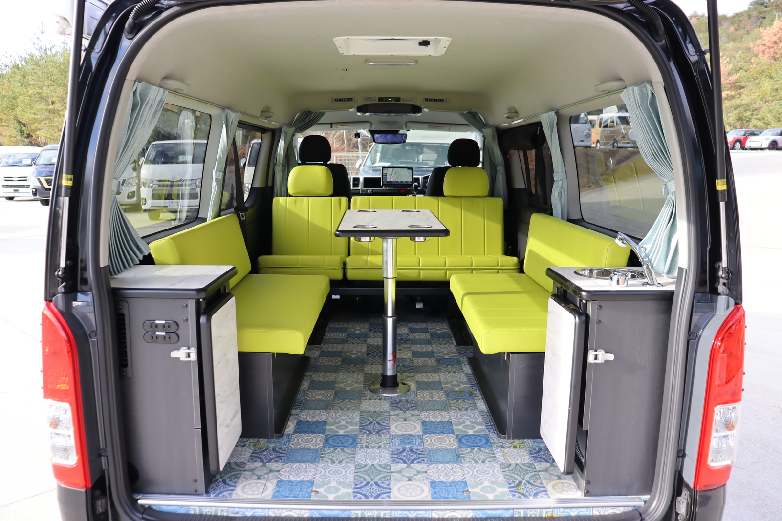 キャンピングカーバンコン