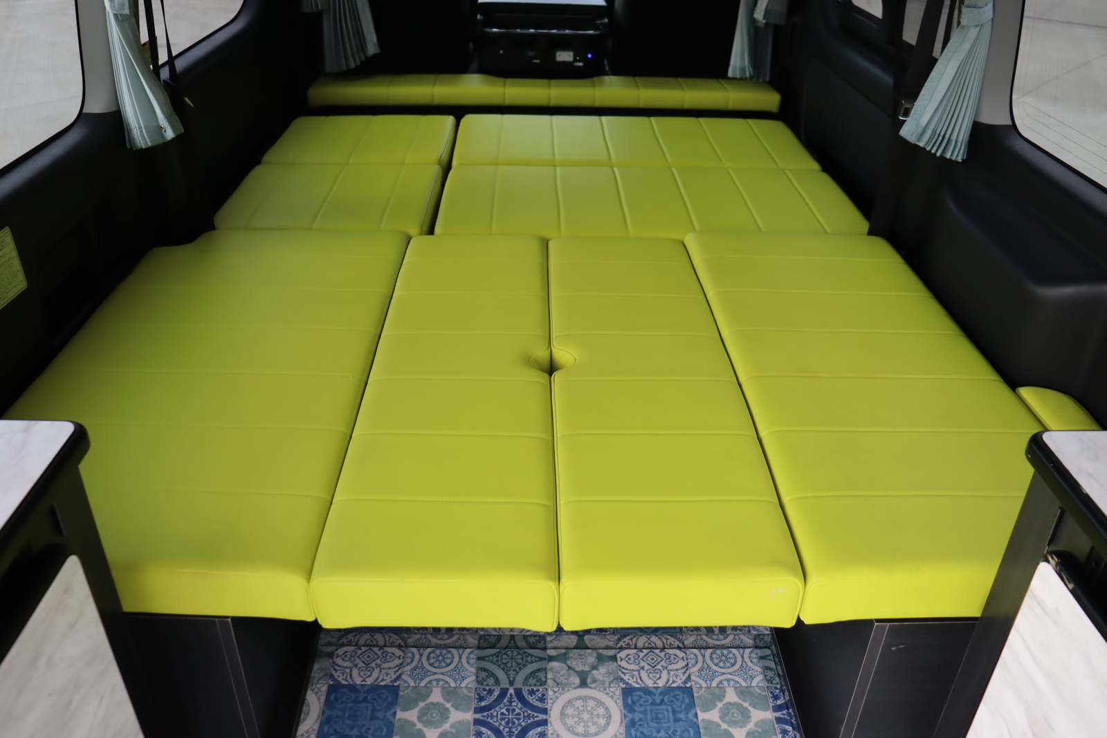 キャンピングカーバンコン