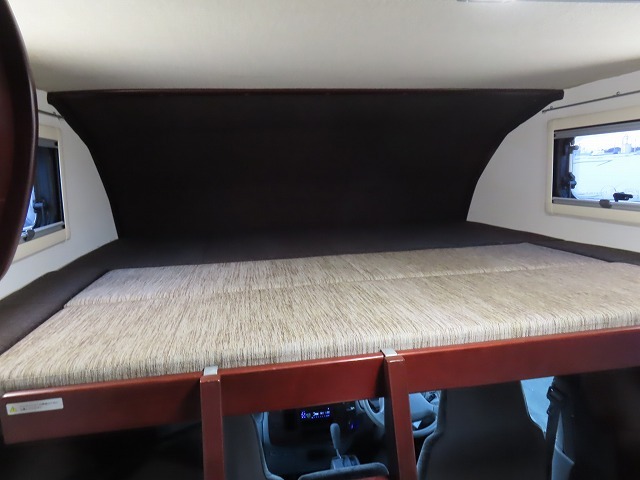 キャンピングカーキャブコン