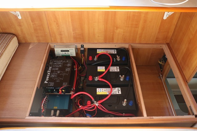 キャンピングカーキャブコン