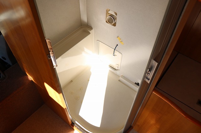 キャンピングカーキャブコン