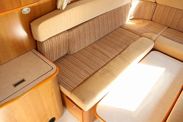 キャンピングカーキャブコン