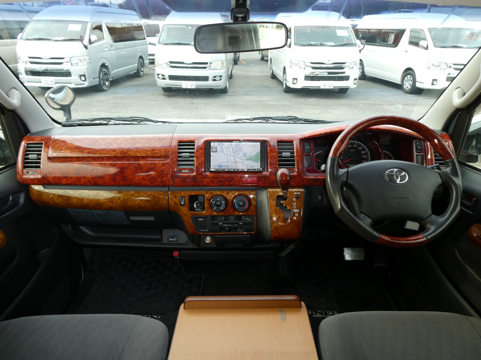 キャンピングカーバンコン