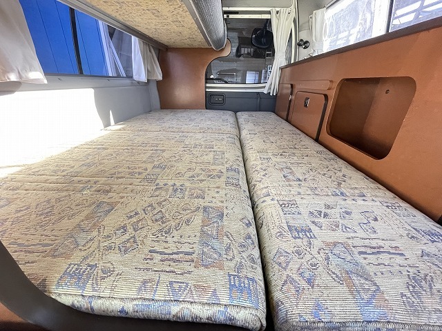 キャンピングカーバンコン