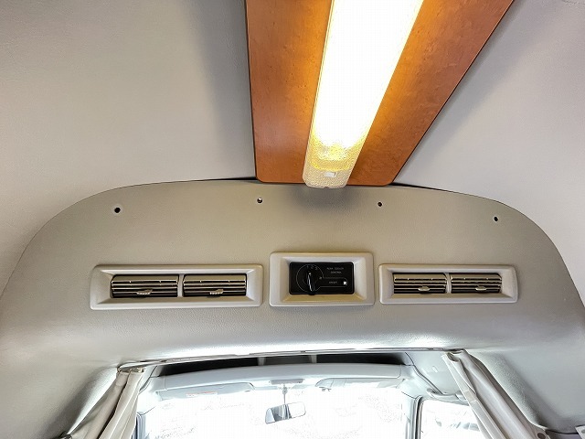 キャンピングカーバンコン