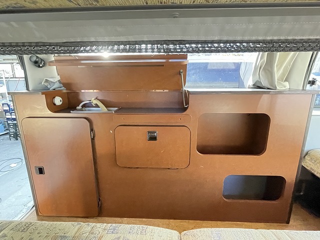 キャンピングカーバンコン