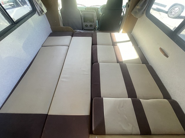 キャンピングカーキャブコン