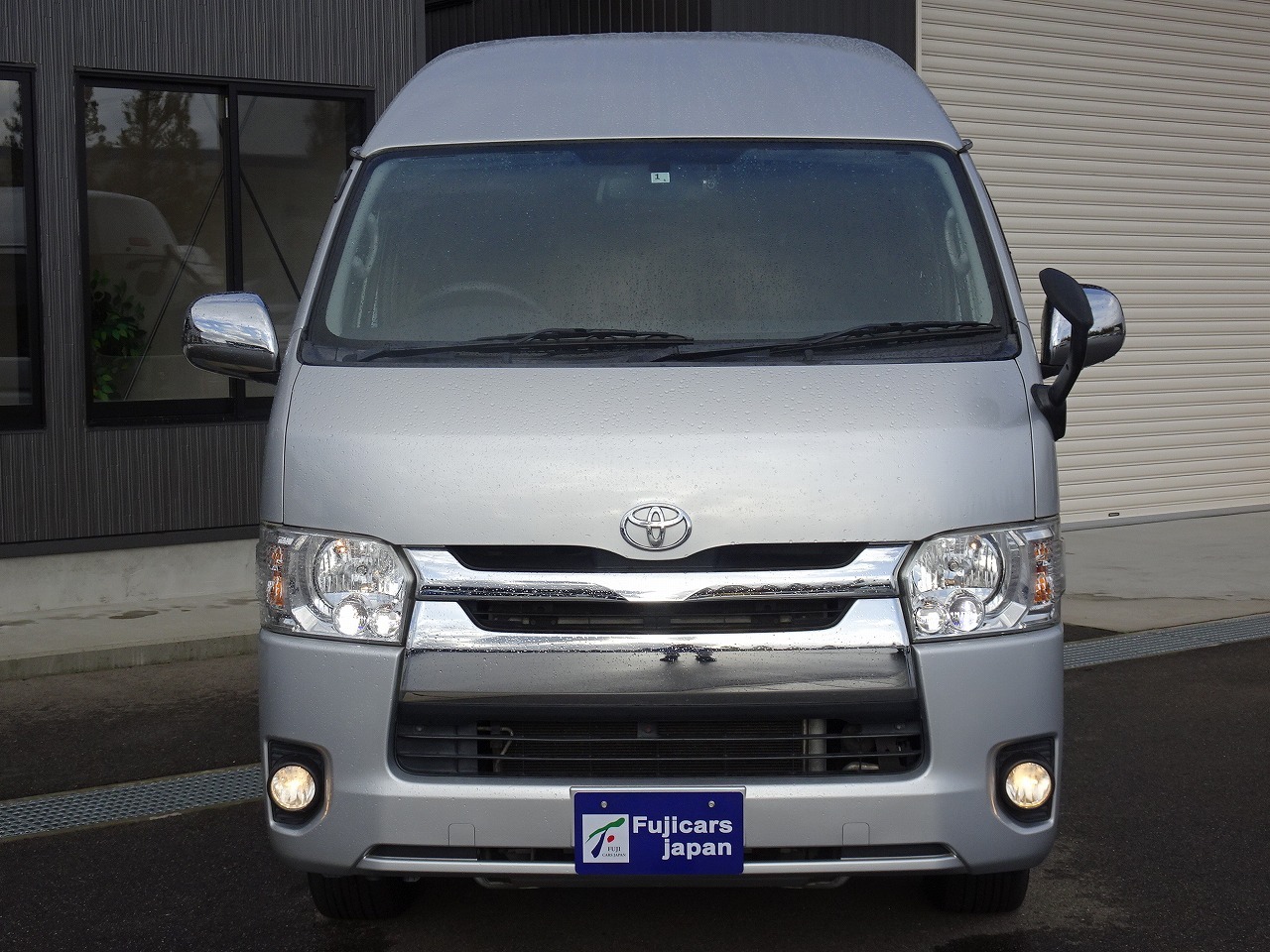 キャンピングカーバンコン