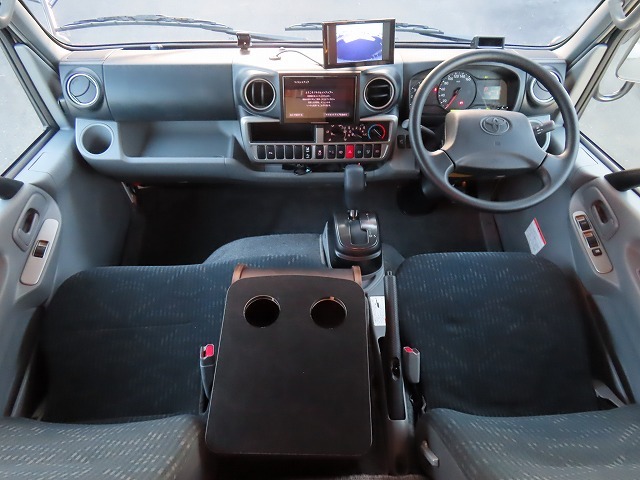 キャンピングカーキャブコン