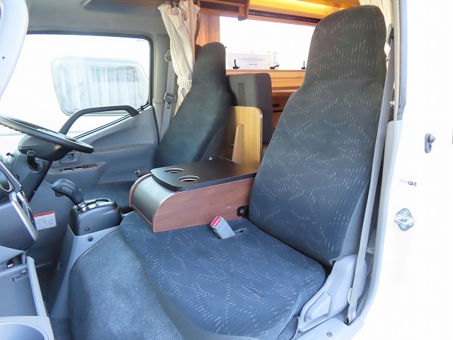 キャンピングカーキャブコン