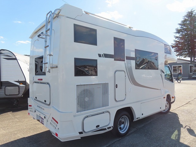 キャンピングカーキャブコン