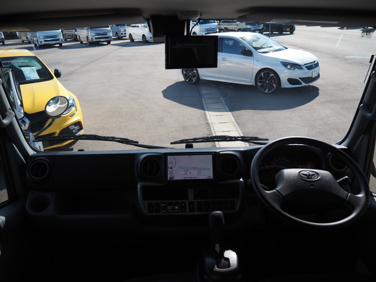 キャンピングカーキャブコン