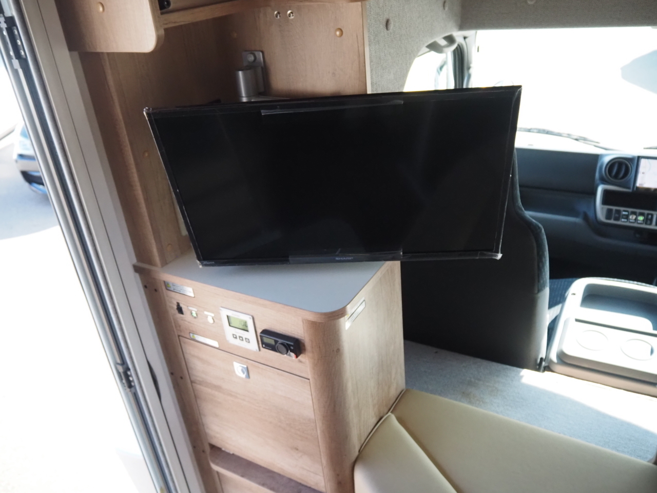 キャンピングカーキャブコン