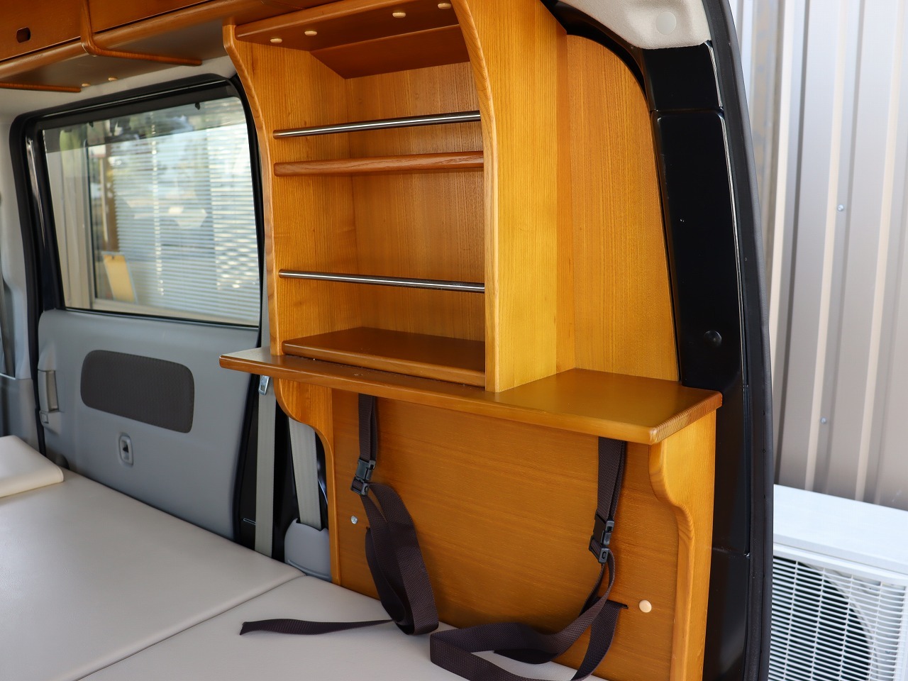 キャンピングカー軽キャンパー