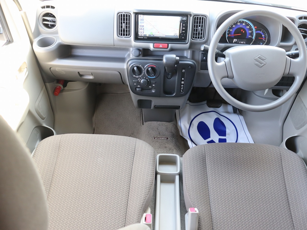 キャンピングカー軽キャンパー