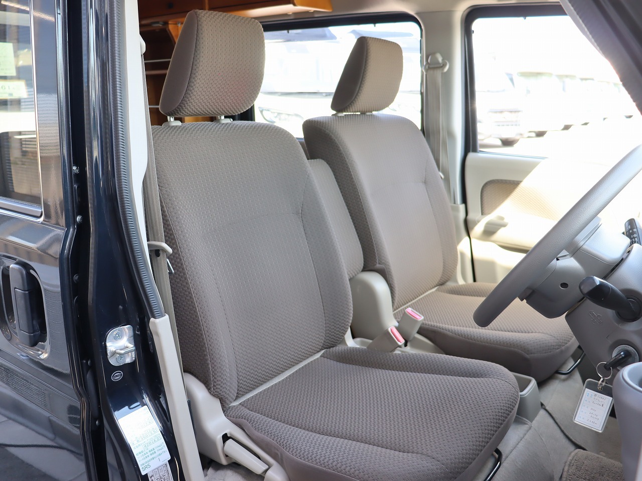 キャンピングカー軽キャンパー