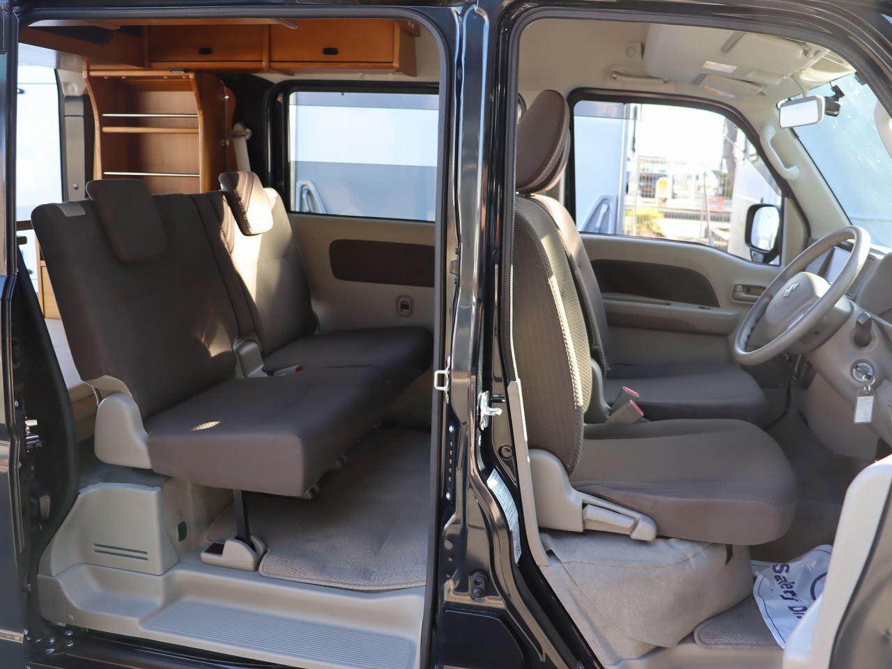 キャンピングカー軽キャンパー