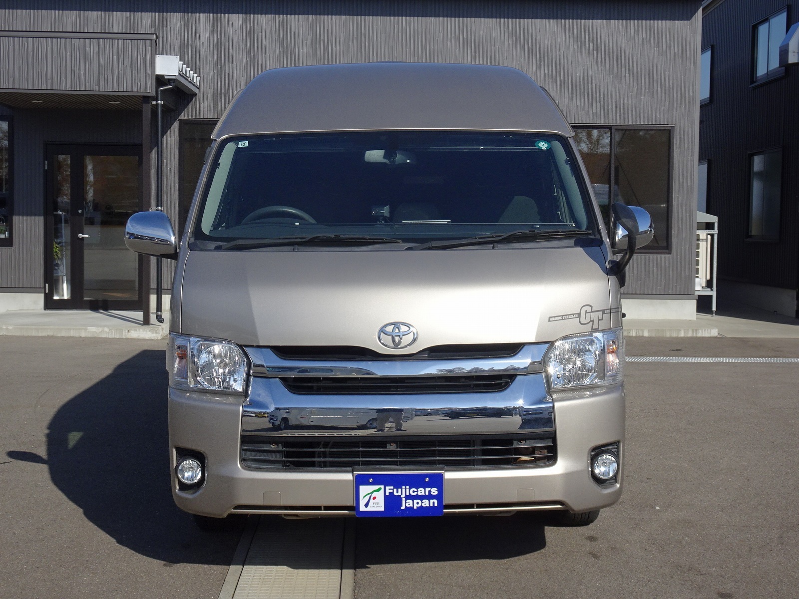 キャンピングカーバンコン