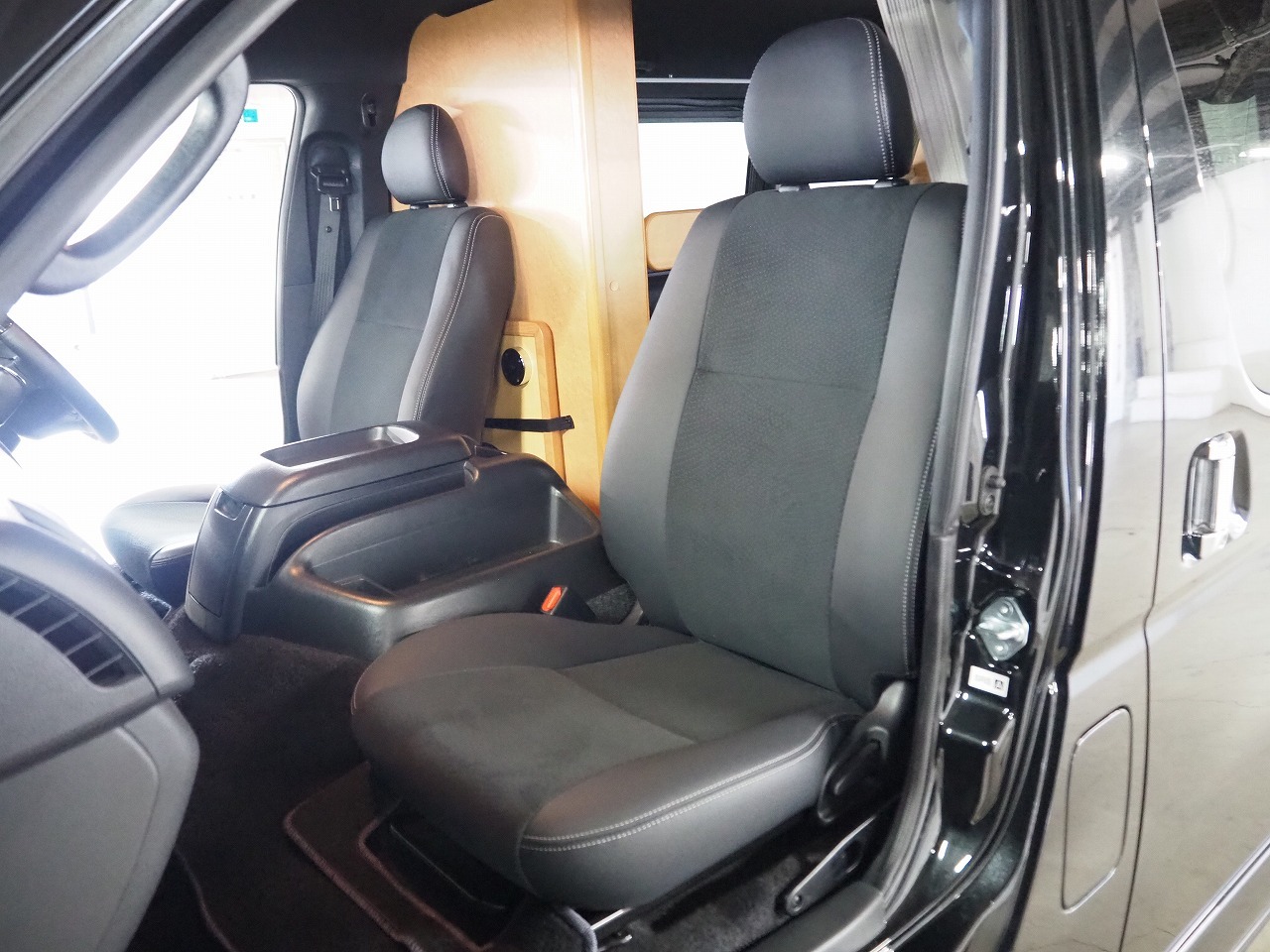 キャンピングカーバンコン