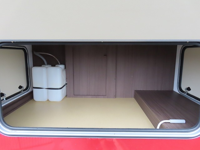 キャンピングカーキャブコン