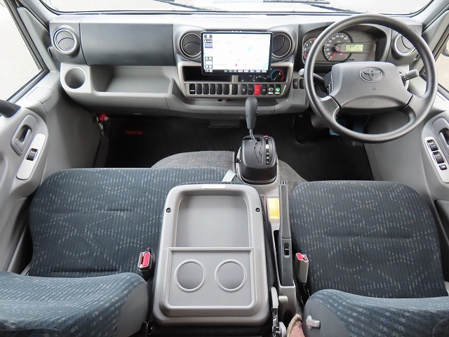 キャンピングカーキャブコン