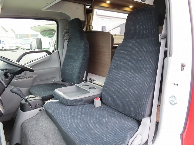 キャンピングカーキャブコン