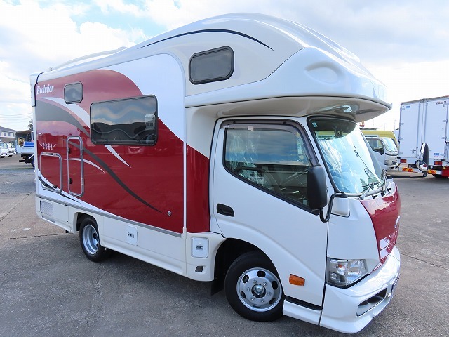 キャンピングカーキャブコン