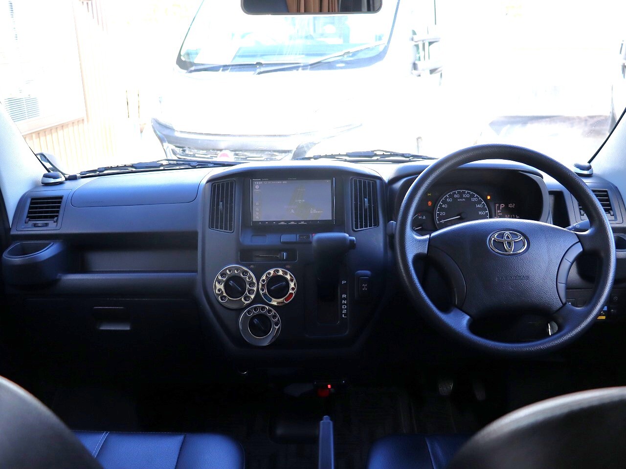 キャンピングカーバンコン