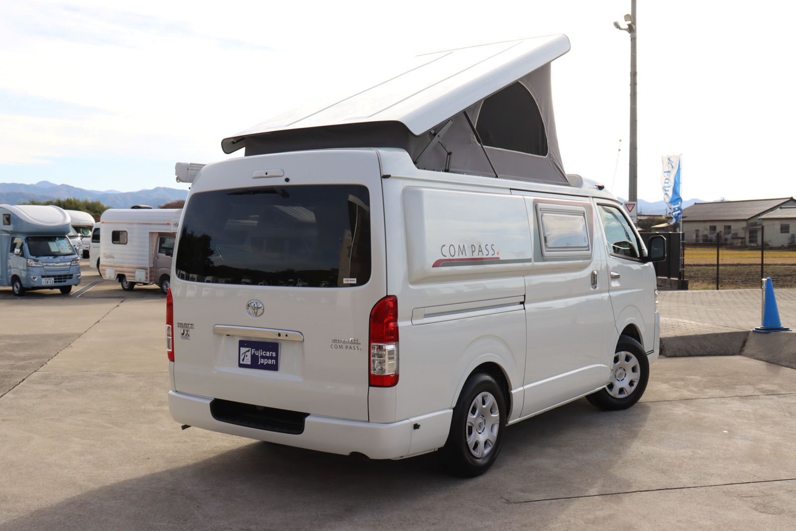 キャンピングカーバンコン