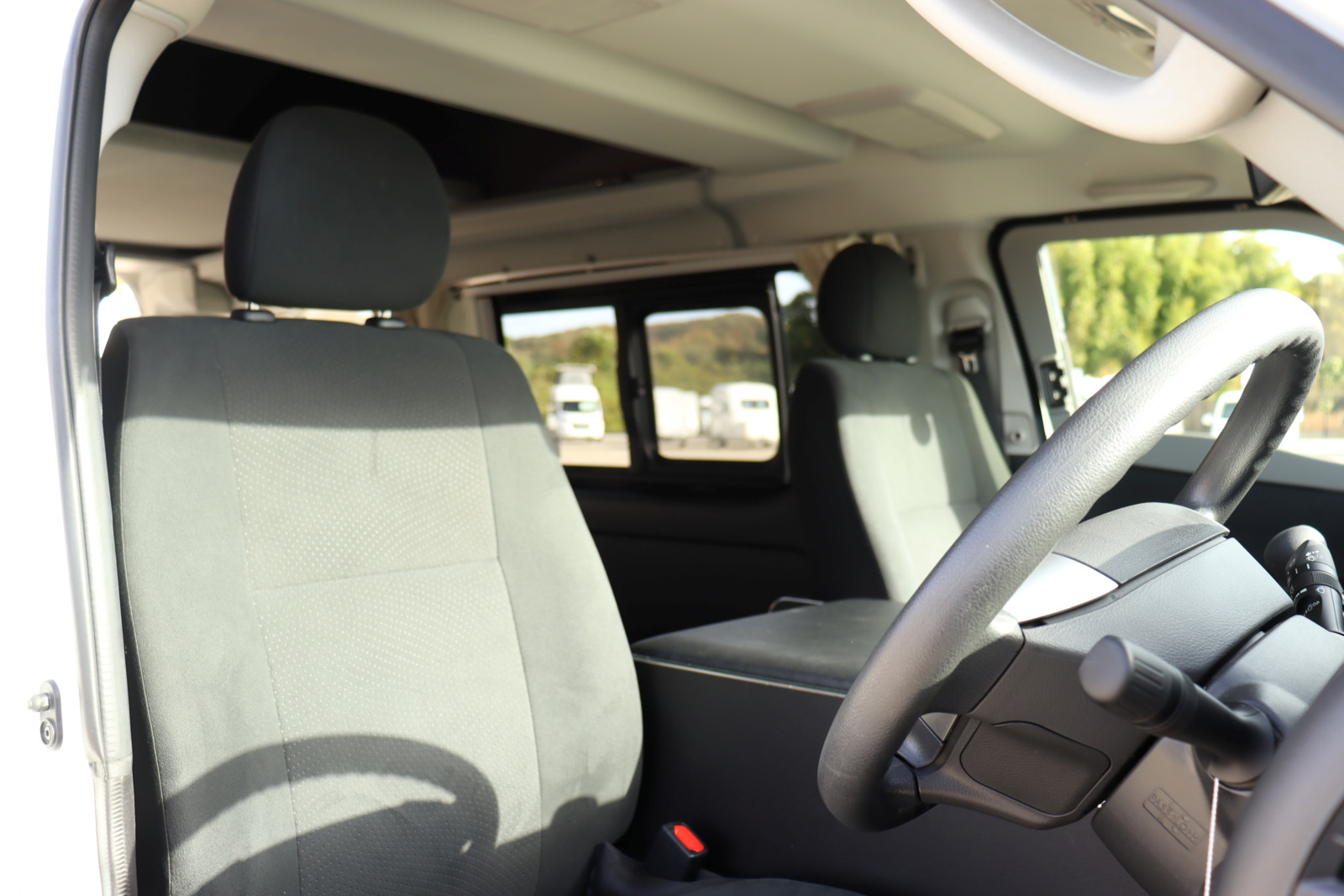 キャンピングカーバンコン