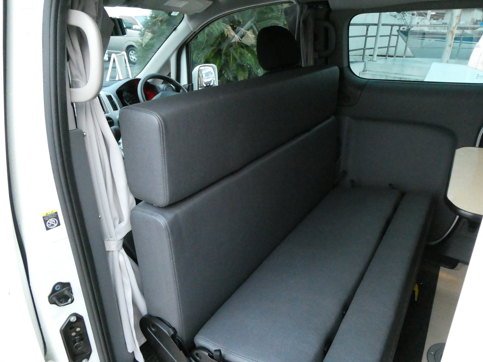 キャンピングカーバンコン