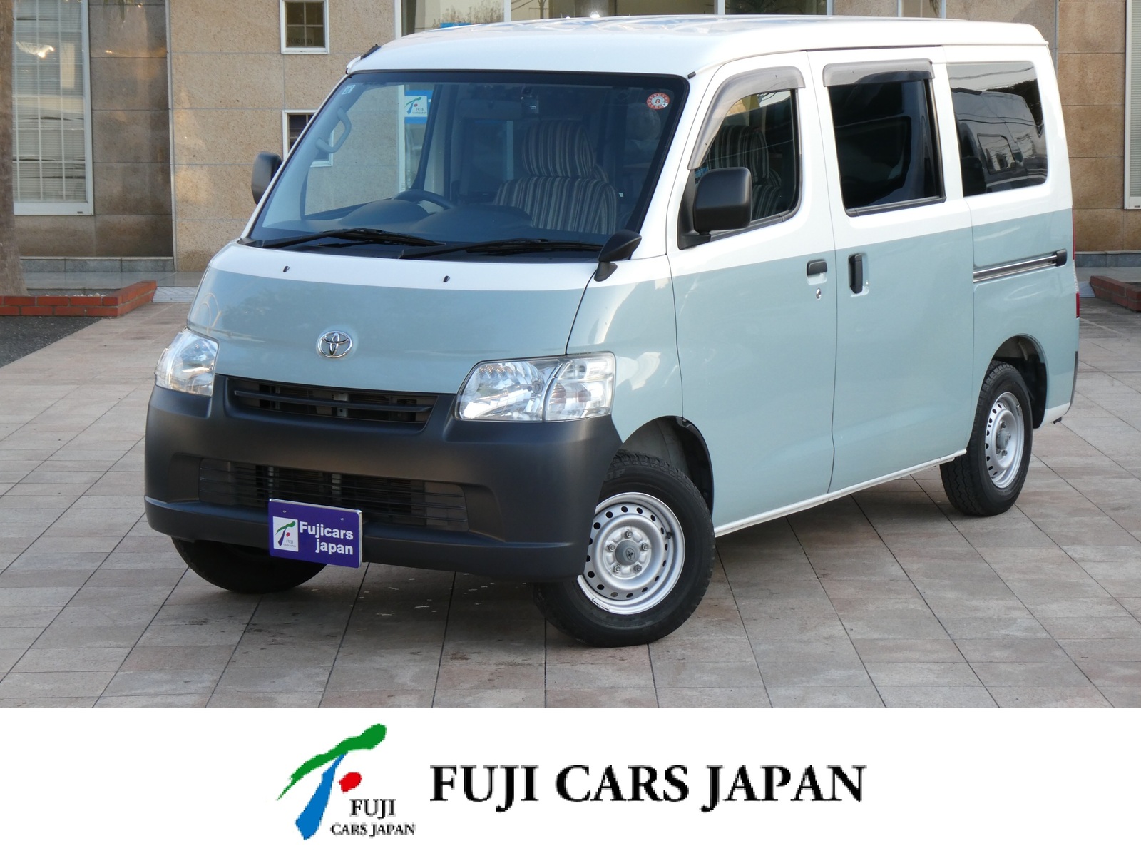 バンコン ライトエーストヨタモビリティアルトピアーノ 4連窓ファン