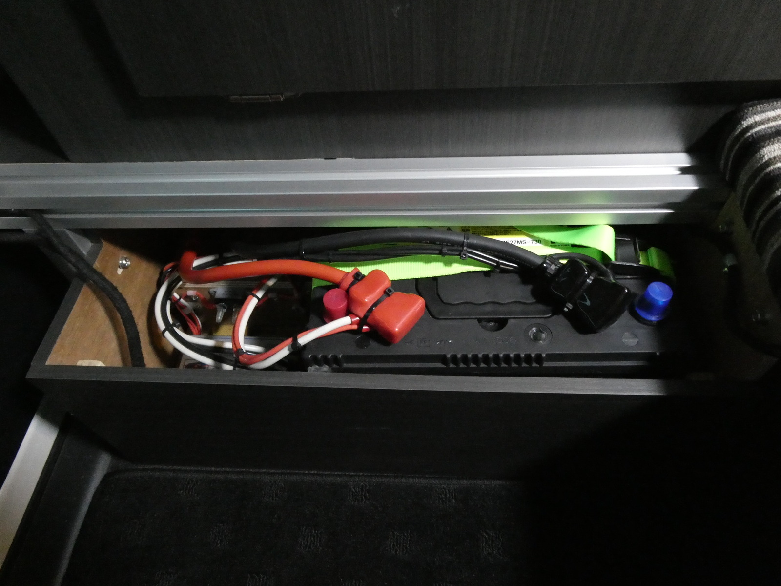 キャンピングカーバンコン