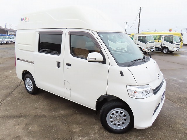 キャンピングカーバンコン