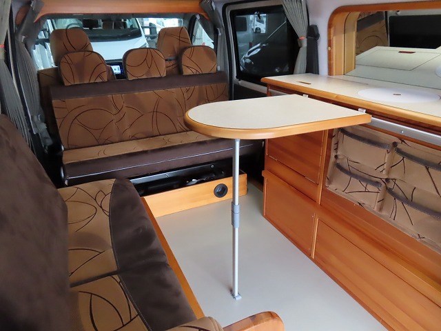 キャンピングカーバンコン