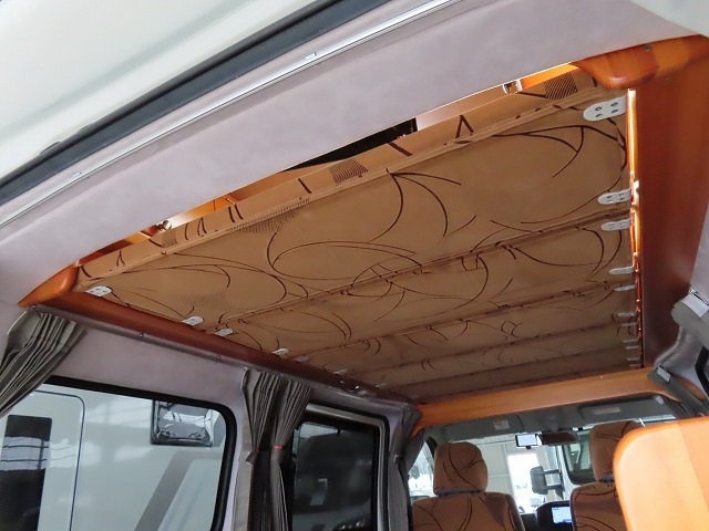 キャンピングカーバンコン