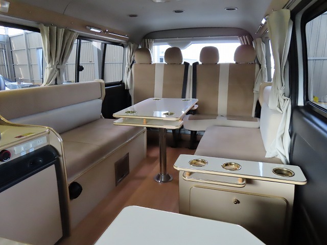 キャンピングカーバンコン