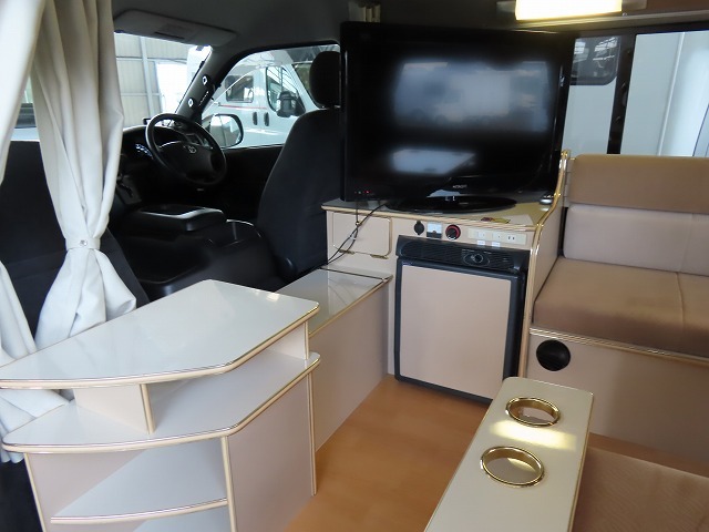 キャンピングカーバンコン